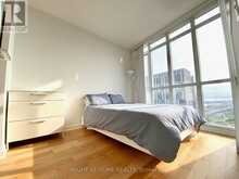 4011 - 21 ICEBOAT TERRACE | Toronto Ontario | Slide Image Eleven