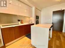 4011 - 21 ICEBOAT TERRACE | Toronto Ontario | Slide Image Three
