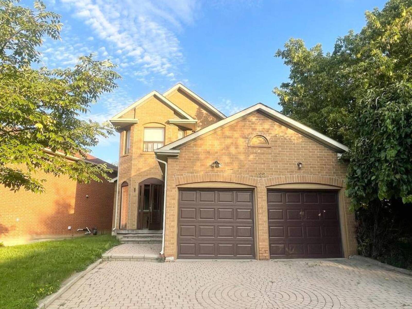 122 MC CABE CRESCENT, Vaughan, Ontario L4J 2Y7
