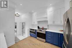 320 BARONS STREET | Vaughan Ontario | Slide Image Seventeen