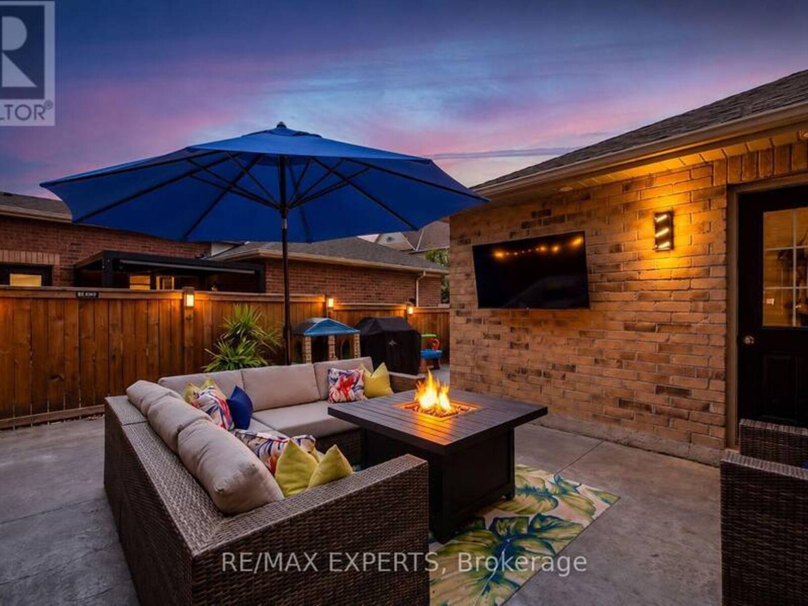 320 BARONS STREET, Vaughan, Ontario L4H 4H4