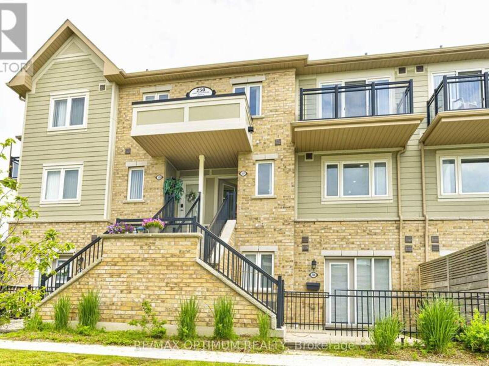 307 - 250 SUNNY MEADOW BOULEVARD, Brampton, Ontario L6R 3Y6