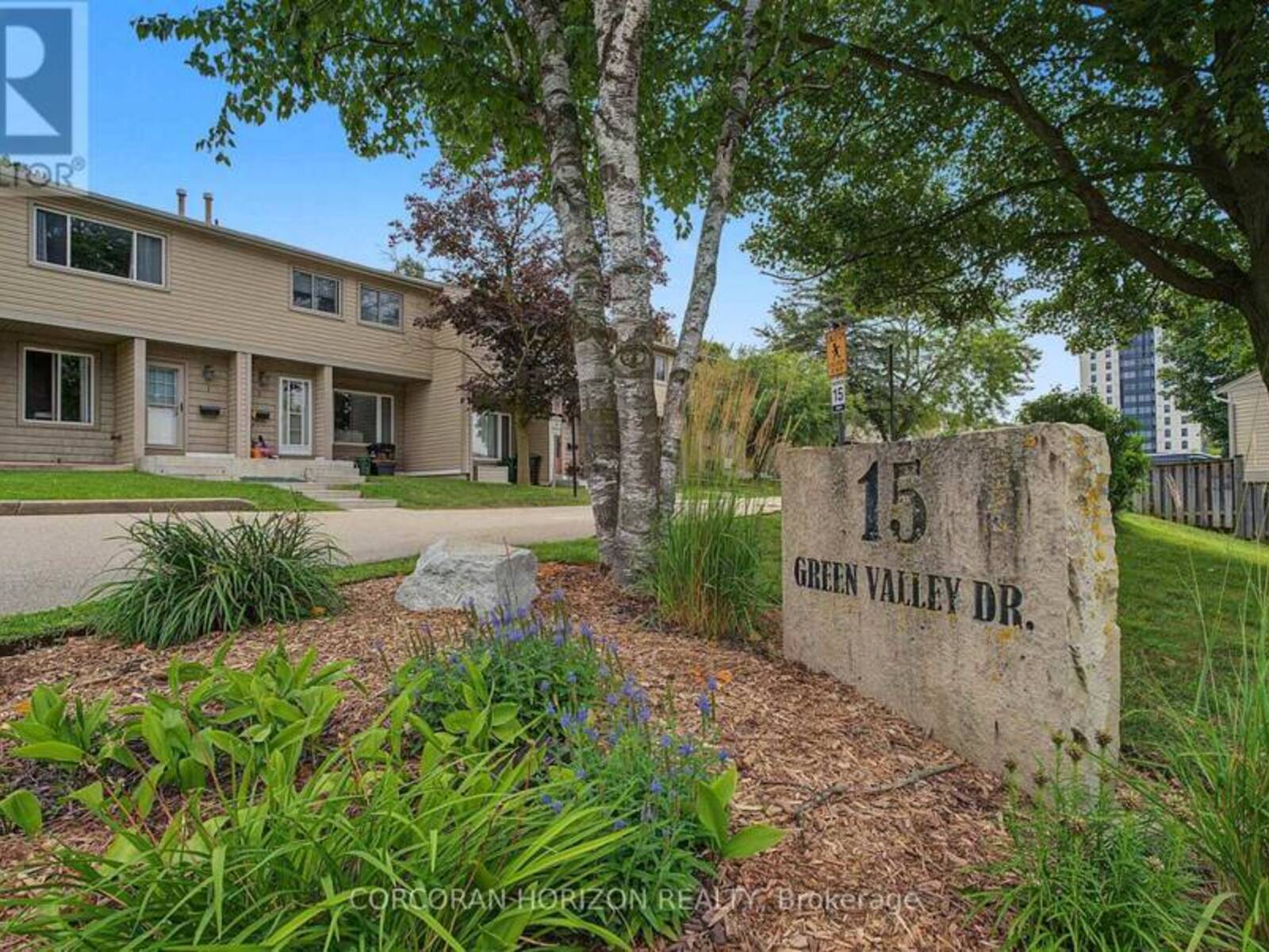 1 - 15 GREEN VALLEY DRIVE, Kitchener, Ontario N2P 1K7