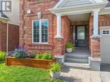 32 CHASE CRESCENT | Cambridge Ontario | Slide Image Three