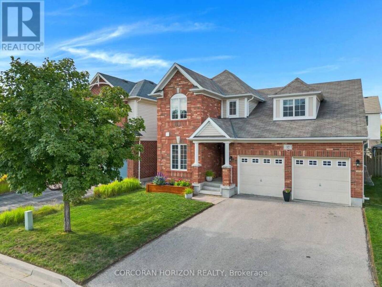 32 CHASE CRESCENT, Cambridge, Ontario N3C 0C5