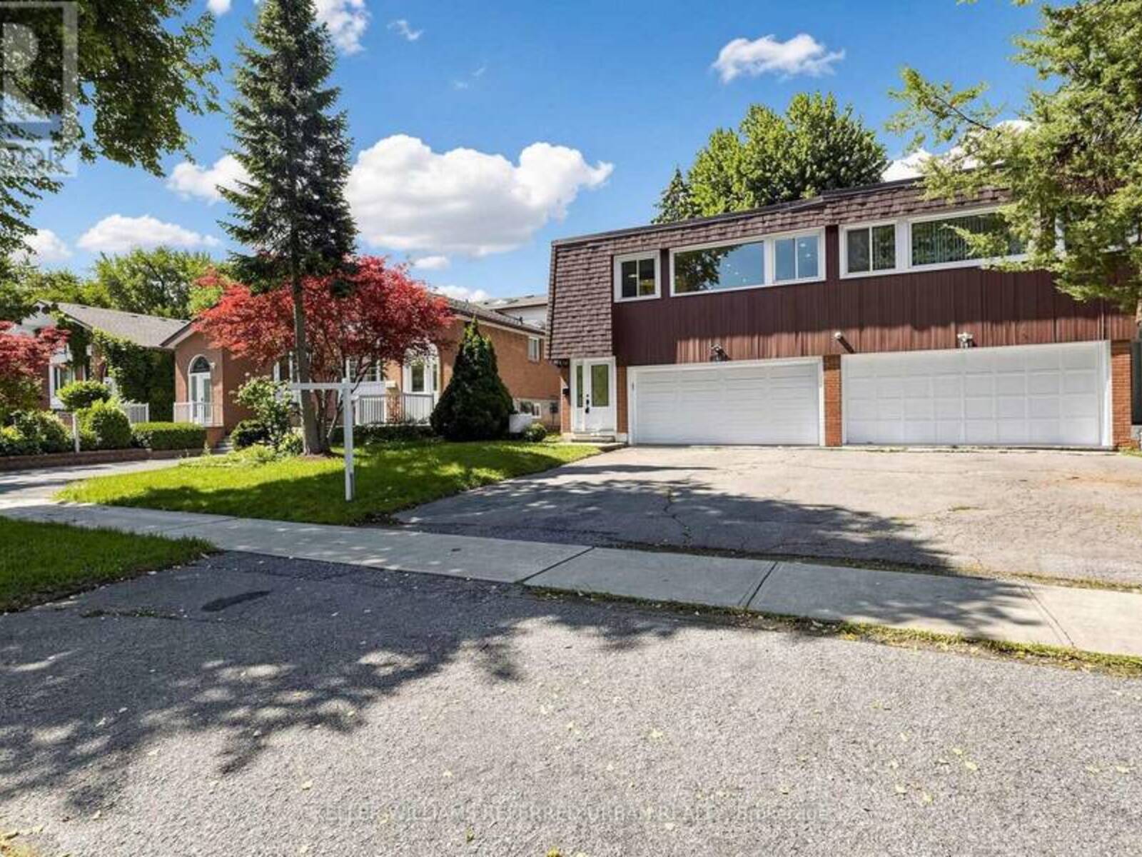 143 SILAS HILL DRIVE, Toronto, Ontario M2J 2X8