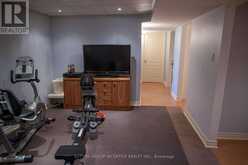 160 WALTON DRIVE | Aurora Ontario | Slide Image Thirty-two
