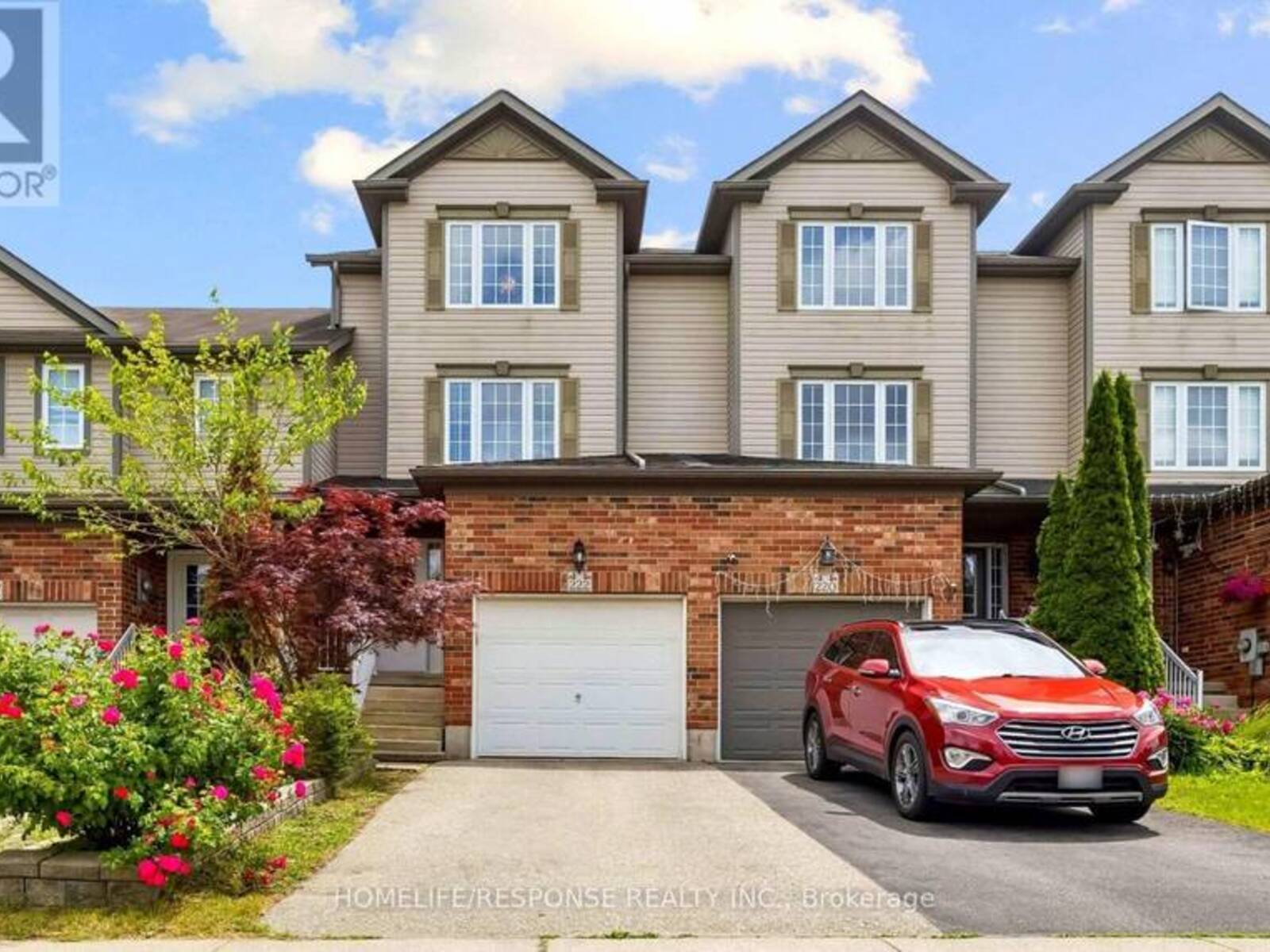 222 SOPHIA CRESCENT, Kitchener, Ontario N2R 1X8