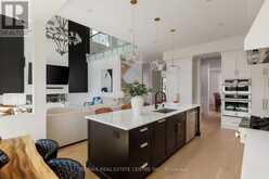 176 WEYBOURNE ROAD | Oakville Ontario | Slide Image Fifteen