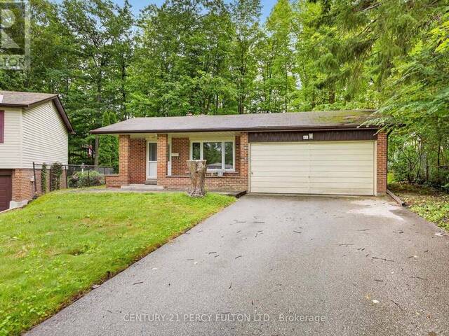 11 ALDERGROVE CIRCLE Barrie Ontario, L4M 4W6 - 3 Bedrooms Home For Sale