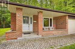 11 ALDERGROVE CIRCLE | Barrie Ontario | Slide Image Three
