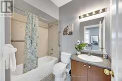 26 MOUNT ROYAL CIRCLE | Brampton Ontario | Slide Image Eight