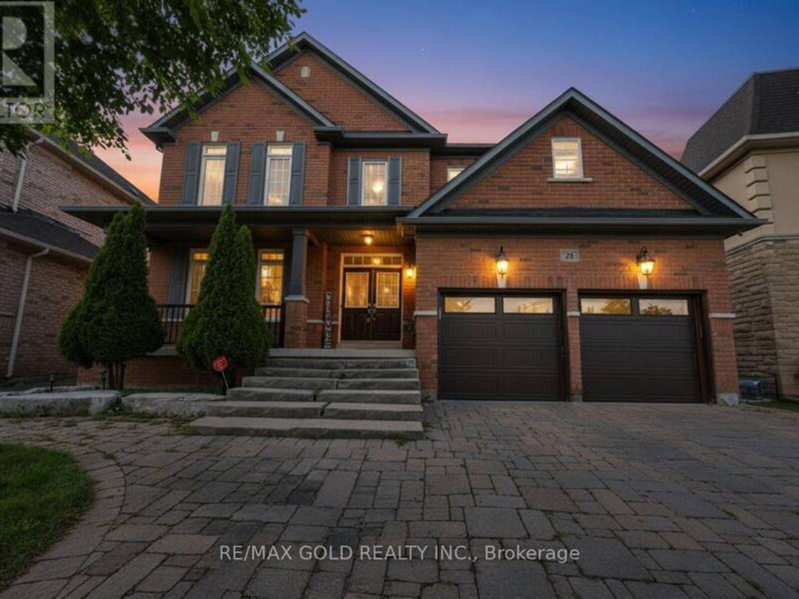26 MOUNT ROYAL CIRCLE, Brampton, Ontario L6P 1Y7