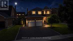 17 EATON STREET | Halton Hills Ontario | Slide Image Three
