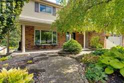 63 ROBINGLADE AVENUE | Scugog Ontario | Slide Image Three