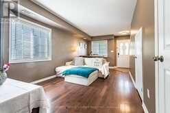 9 - 35 MOUNTFORD DRIVE | Guelph Ontario | Slide Image Ten