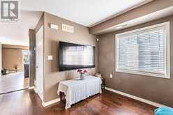 9 - 35 MOUNTFORD DRIVE | Guelph Ontario | Slide Image Twelve