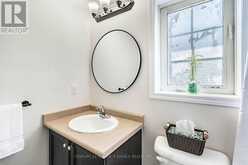 9 - 35 MOUNTFORD DRIVE | Guelph Ontario | Slide Image Thirty-one