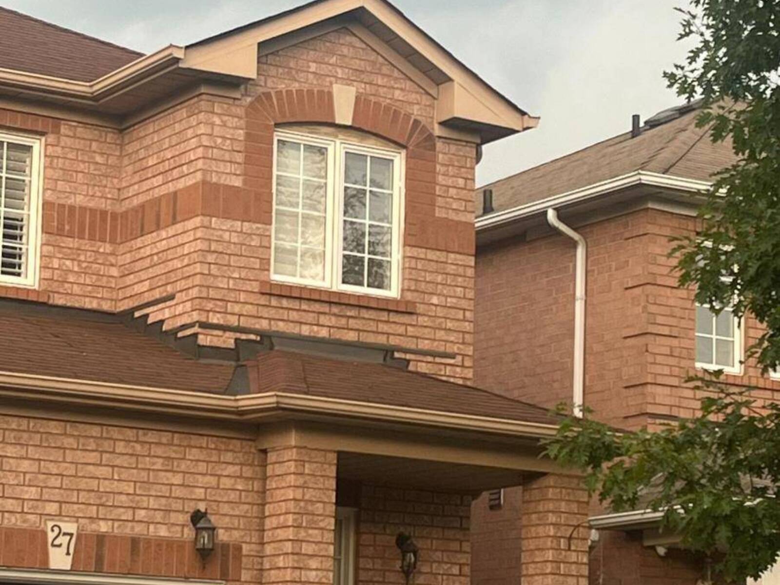 27 LONESTAR CRESCENT, Brampton, Ontario L7A 2H9