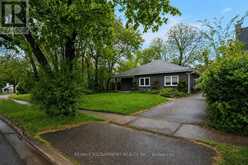 16 WOODWARD AVENUE | Brampton Ontario | Slide Image One