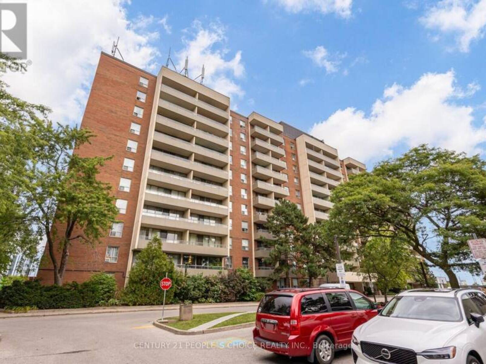 207 - 1 FOUR WINDS DRIVE, Toronto, Ontario M3J 2T1