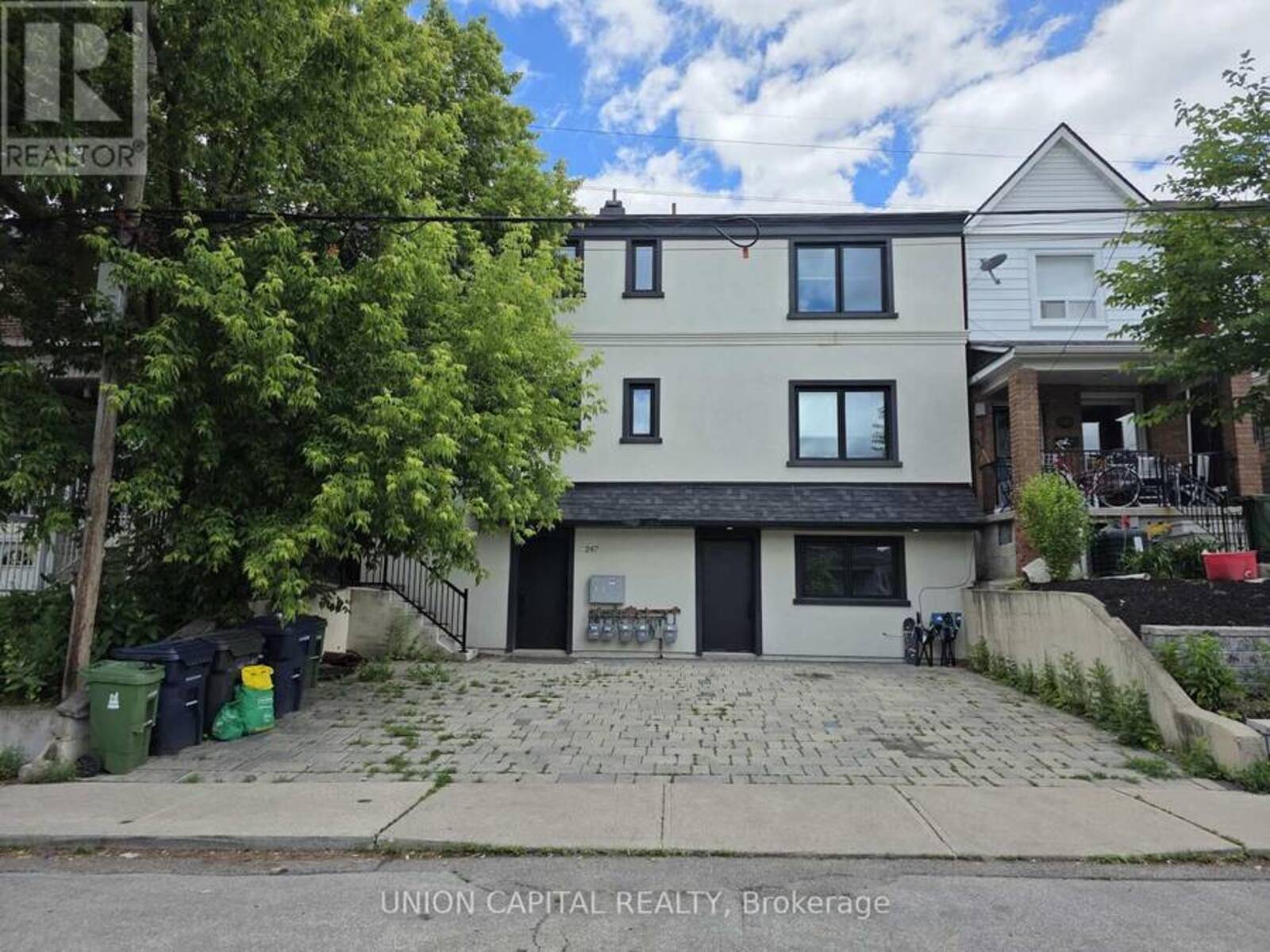 247 PRESCOTT AVENUE, Toronto, Ontario M6N 3G9