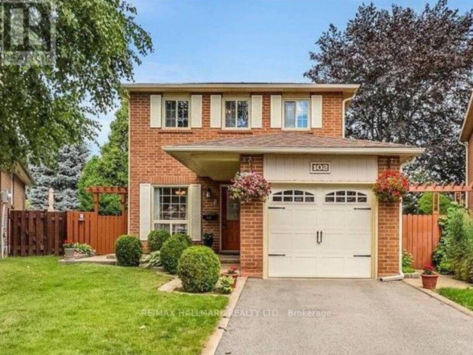 102 TREWARTHA CRESCENT, Brampton, Ontario L6Z 1X4