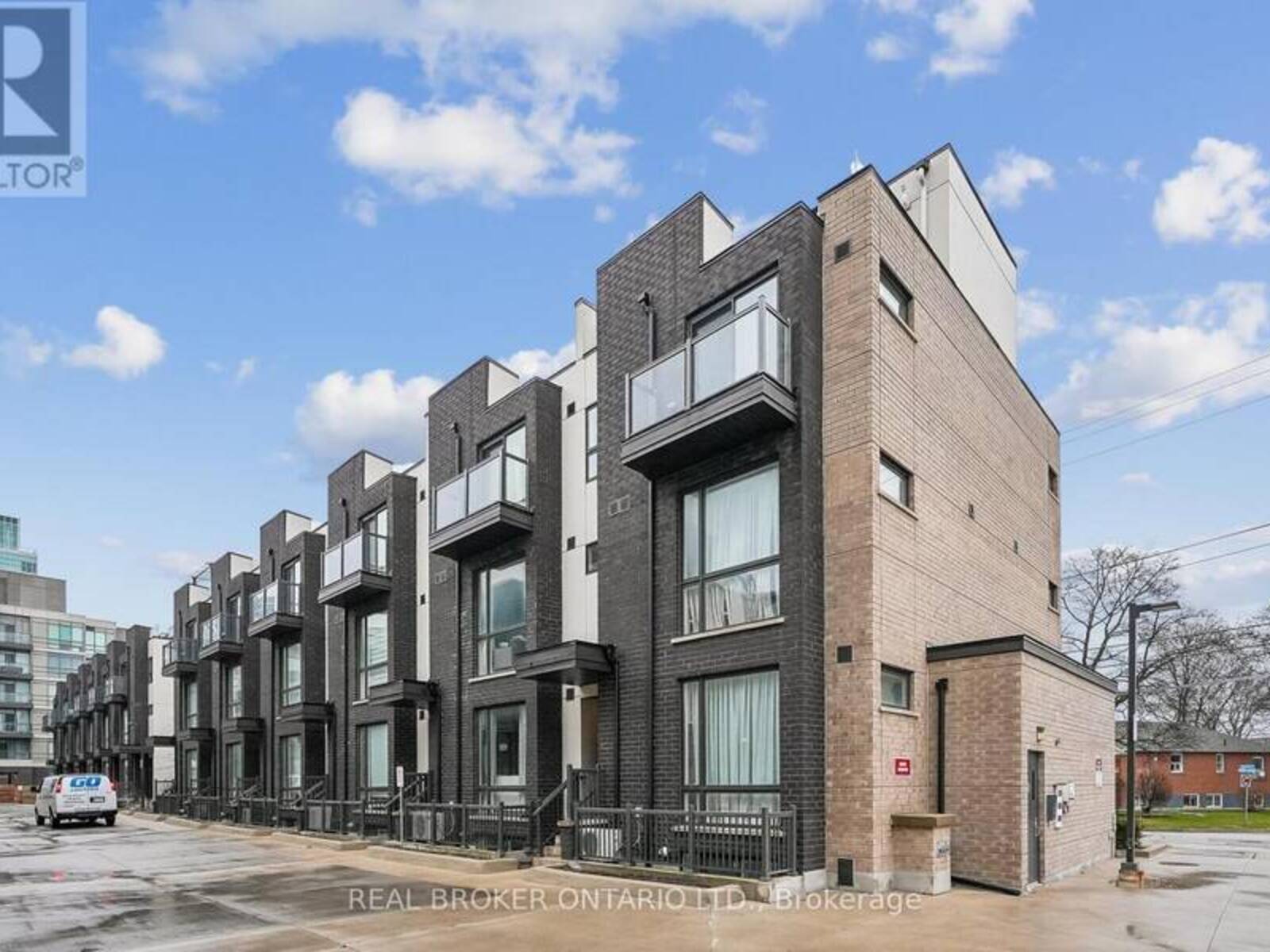 46 - 26 FIELDWAY ROAD, Toronto, Ontario M8Z 3L2