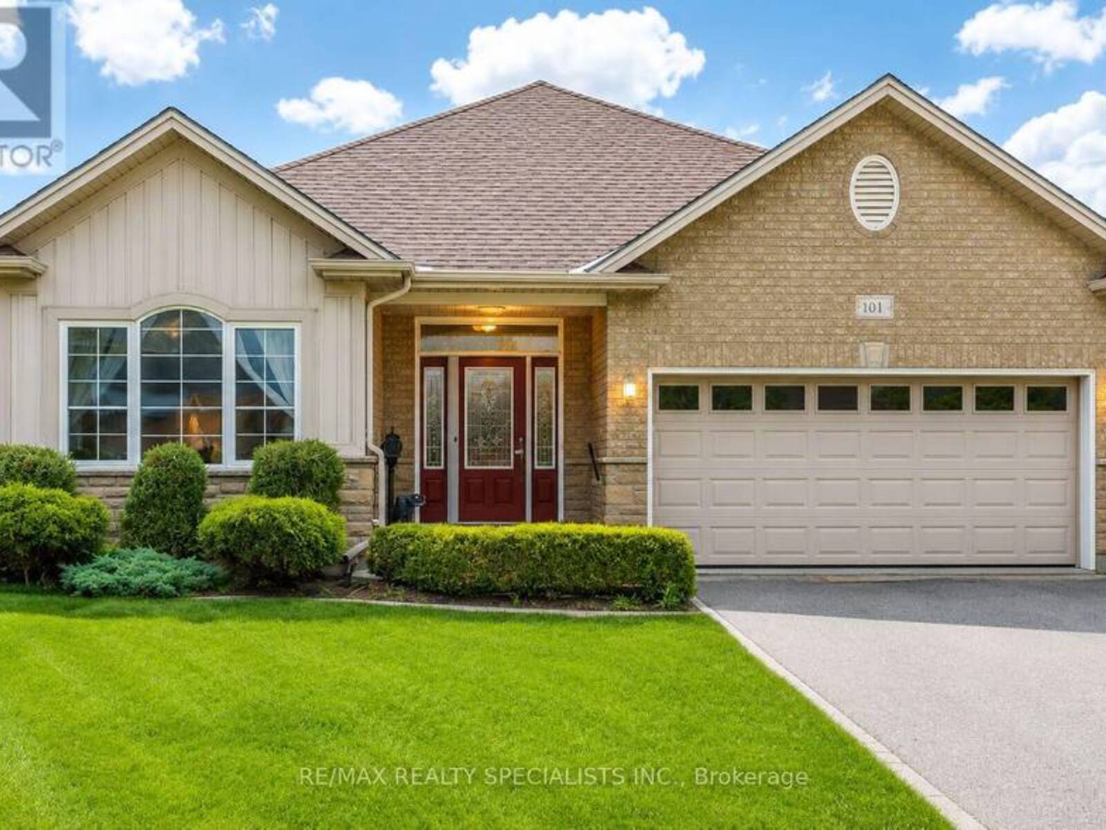 61 JONES CRESCENT, Tillsonburg, Ontario N4G 5X5