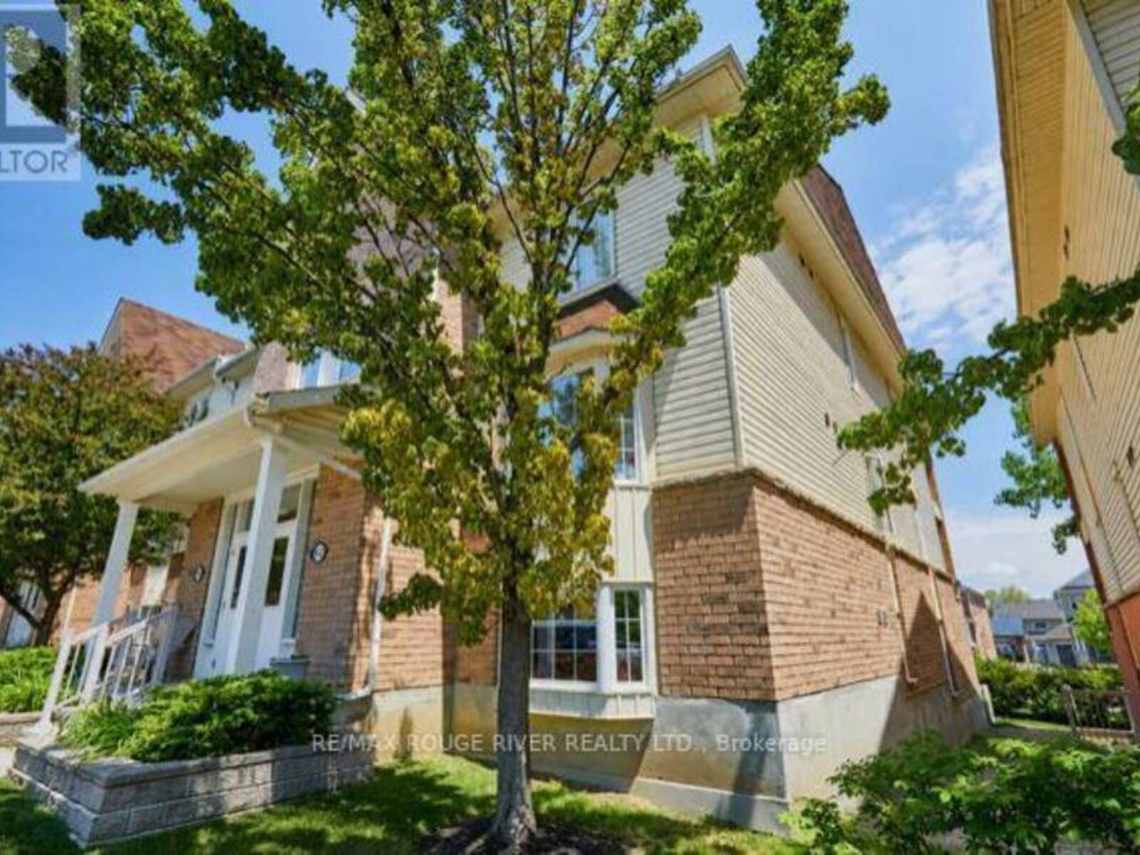 3 - 92 PETRA WAY, Whitby, Ontario L1R 0A3