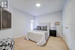 71 FUTURA AVENUE | Richmond Hill Ontario | Slide Image Thirty-five