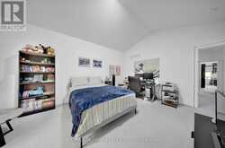 12 FITZGIBSON STREET | Brampton Ontario | Slide Image Seventeen