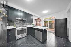 12 FITZGIBSON STREET | Brampton Ontario | Slide Image Nine