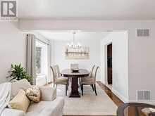 19 POST HORN GROVE | Toronto Ontario | Slide Image Thirteen
