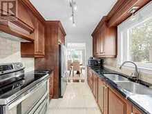 19 POST HORN GROVE | Toronto Ontario | Slide Image Eighteen
