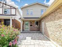 19 POST HORN GROVE | Toronto Ontario | Slide Image Three