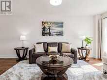 19 POST HORN GROVE | Toronto Ontario | Slide Image Nine