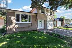 32 FARMINGTON DRIVE | Brampton Ontario | Slide Image Three