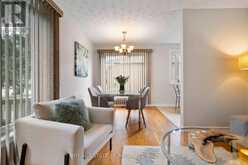 118 ZAPH AVENUE | Toronto Ontario | Slide Image Ten