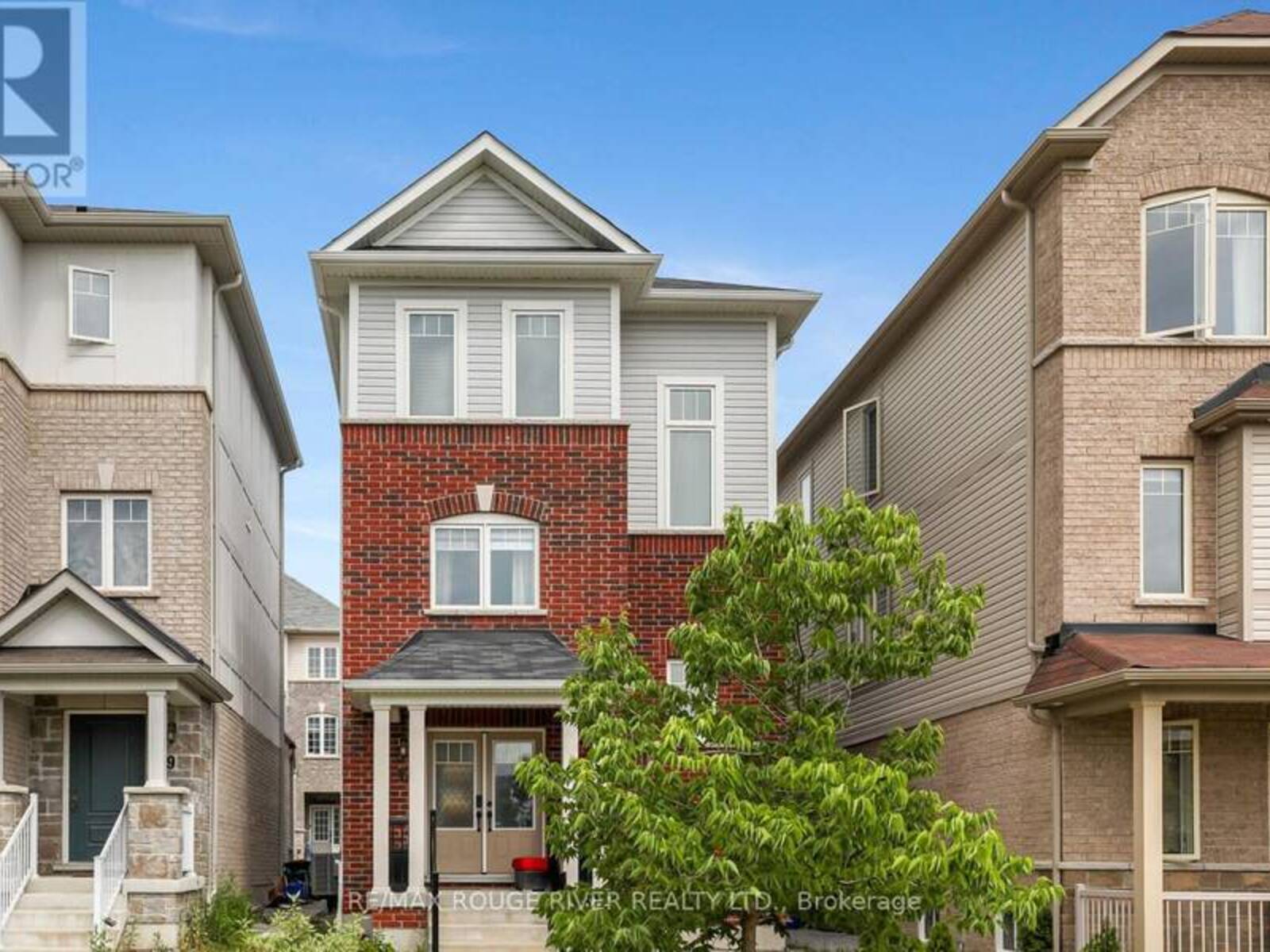 17 DEVINERIDGE AVENUE, Ajax, Ontario L1Z 0T1