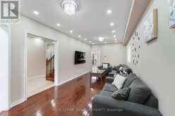 89 PATTI MCCULLOCH WAY | Newmarket Ontario | Slide Image Fifteen