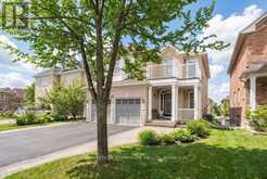 89 PATTI MCCULLOCH WAY | Newmarket Ontario | Slide Image Three