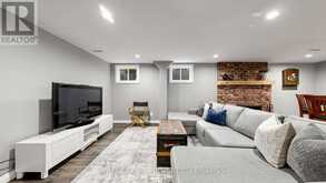 15 MARSH STREET | Richmond Hill Ontario | Slide Image Thirty-three