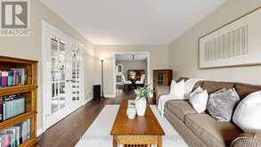 15 MARSH STREET | Richmond Hill Ontario | Slide Image Six