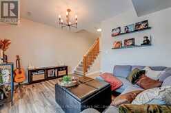 676 ROWLEY COMMON | Burlington Ontario | Slide Image Thirty