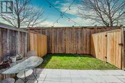 676 ROWLEY COMMON | Burlington Ontario | Slide Image Thirty-five