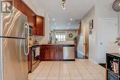 676 ROWLEY COMMON | Burlington Ontario | Slide Image Three
