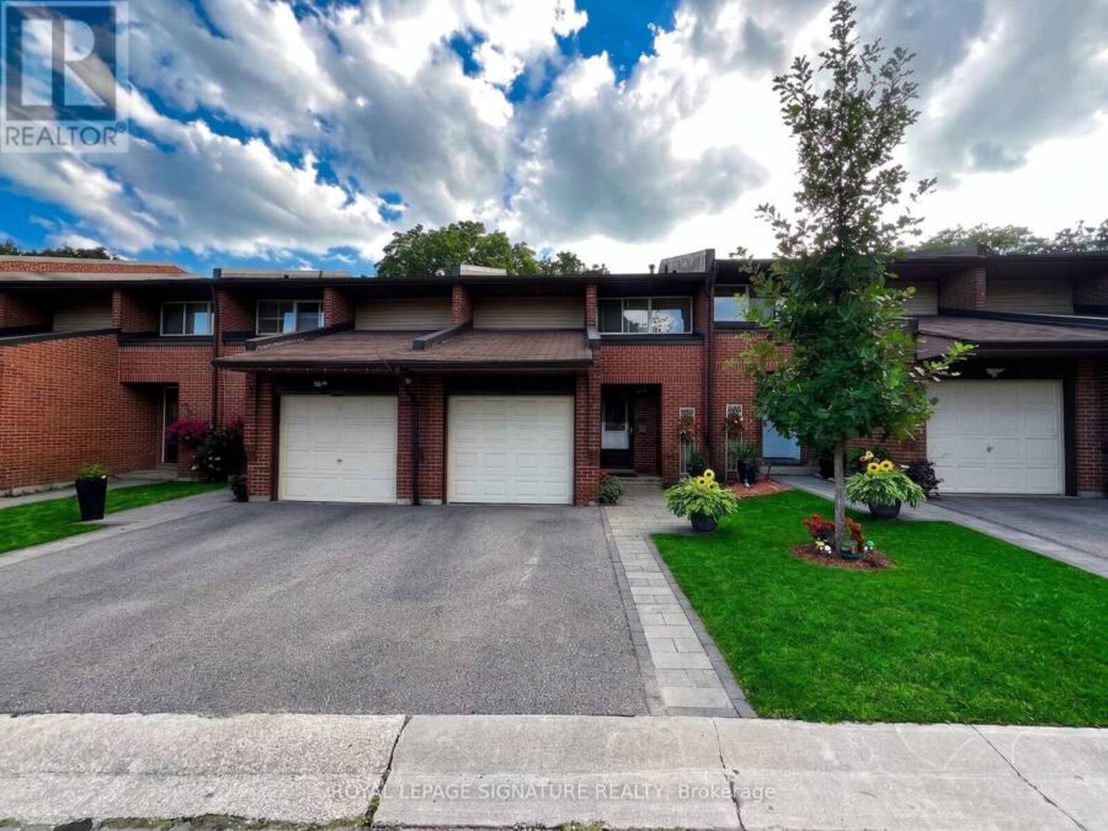 33 - 2301 DERRY ROAD W, Mississauga, Ontario L5N 2R4
