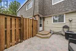 485 TIMBER LANE | Burlington Ontario | Slide Image Five