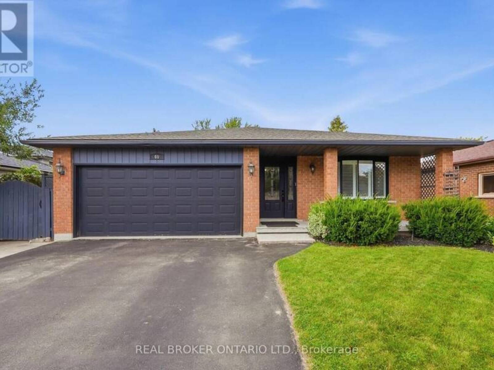 60 EBYDALE DRIVE, Kitchener, Ontario N2A 3N8